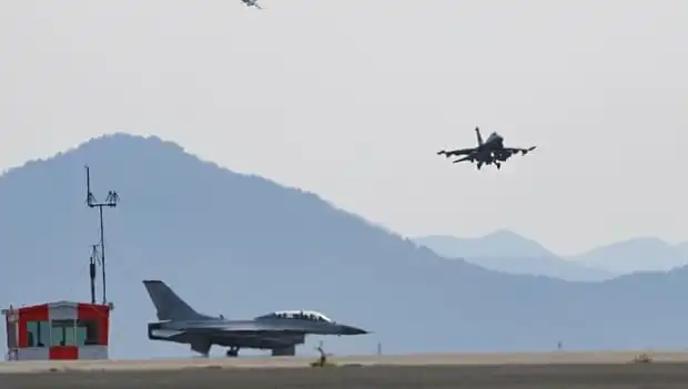 Güney Kore'de Tatbikat Fiaskosu: Mühimmat Yerleşim Alanına Düştü