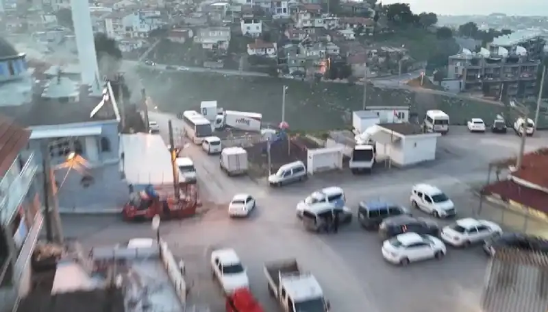İzmir'de Gerçekleşen 99 Operasyon: 133 Şahıs Gözaltında