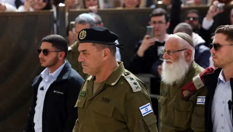 İsrail Ordusunda Devir Teslim: Hamas'a Karşı Yeni Dönem Başlıyor
