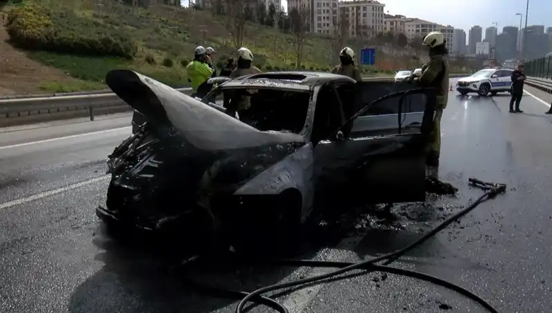Otomobil Alev Alev Yandı: Yangının Sebebi Ne Olabilir?