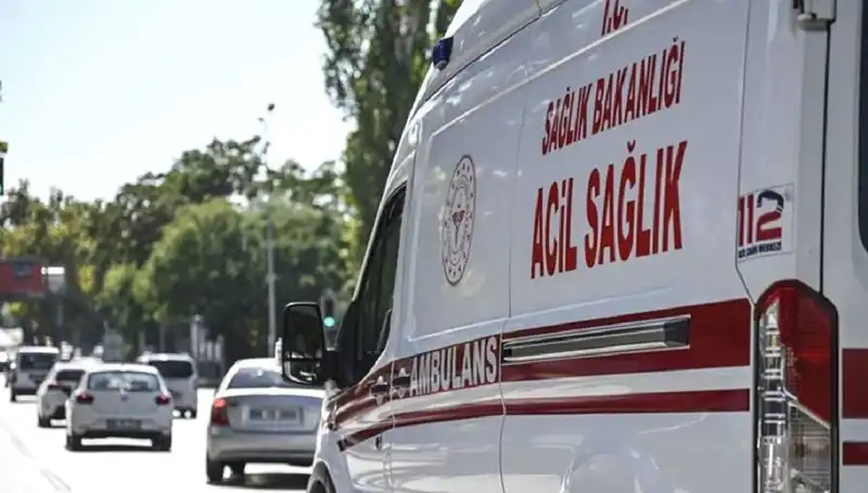 Mangalda Yanan Pul Biber, Apartmanı Tehdit Eden Korkutucu Yangın Çıkardı