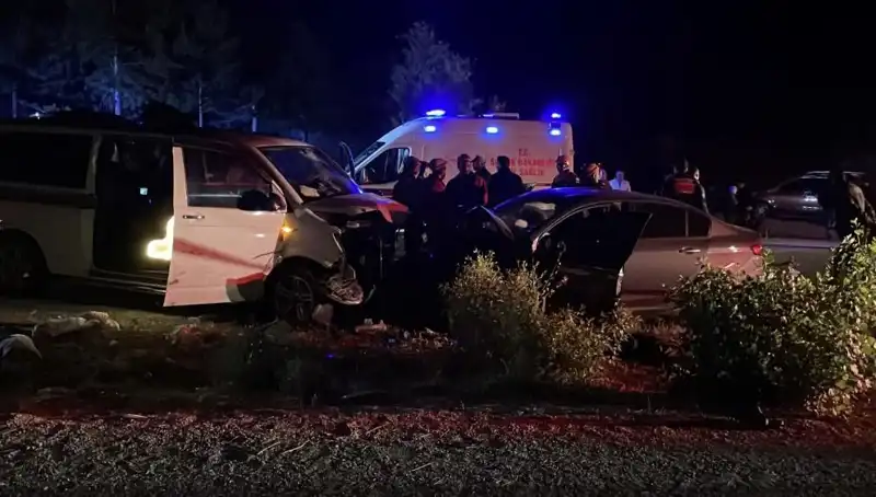 Ters Yön Faciası: Kafa Kafaya Çarpışmada Can Kaybı ve Yaralılar
