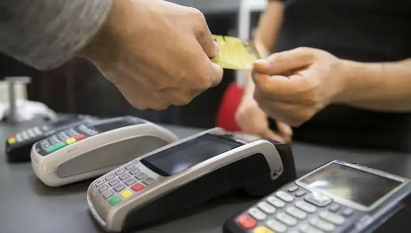 Kartlı Harcamalarda Gizli Artış: Tüketicilerin Cebine Neler Oluyor?