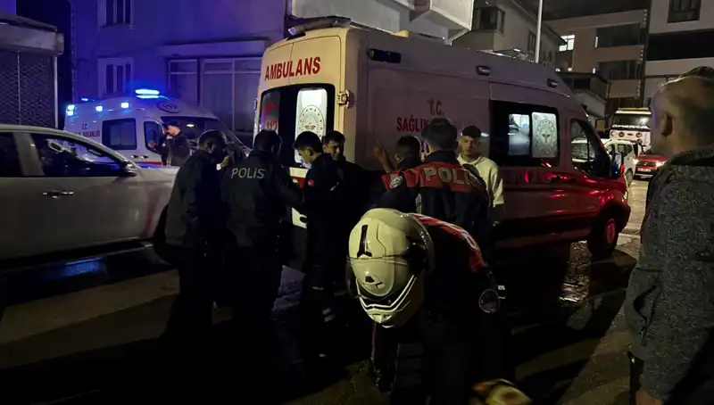 Damat, Kayınvalidesini Bıçakladıktan Sonra Kaçtı: Olay Yerin İhbarıyla Aydınlatıldı