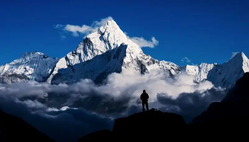 Everest Dağı'nda Tırmanış Deneyimi: Yeni Teknolojilerle Zirveye Ulaşmanın Yolu