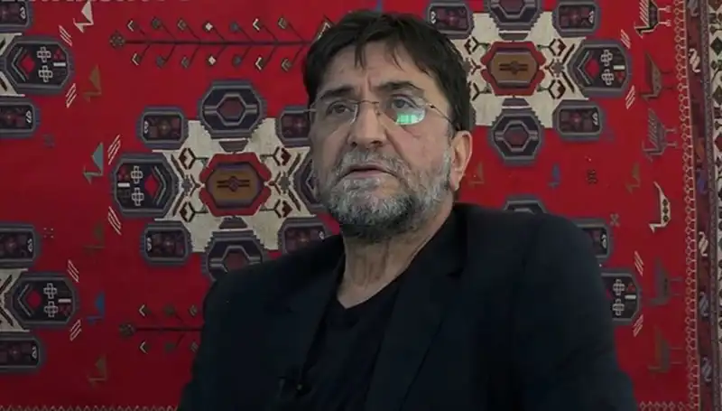 Türk Medyasının Önemli İsimlerinden Nihat Genç Hayatını Kaybetti