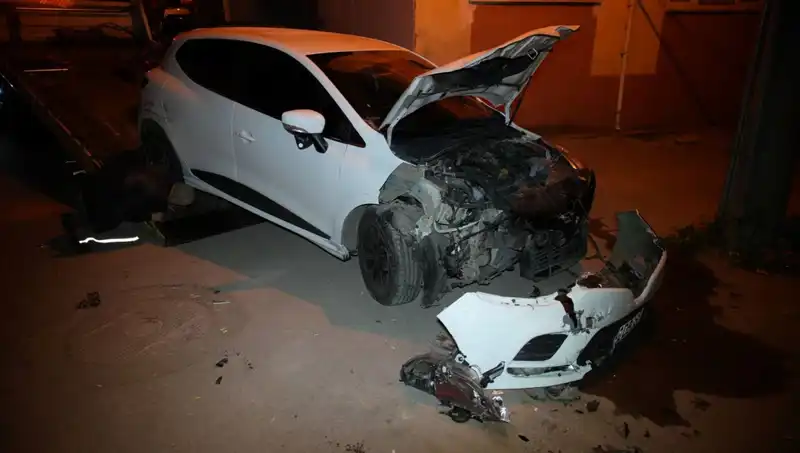Alkollü Sürücü Dehşeti: 5 Araca Çarpıp Kaçtı, Olay Yeri Kayıt Altında