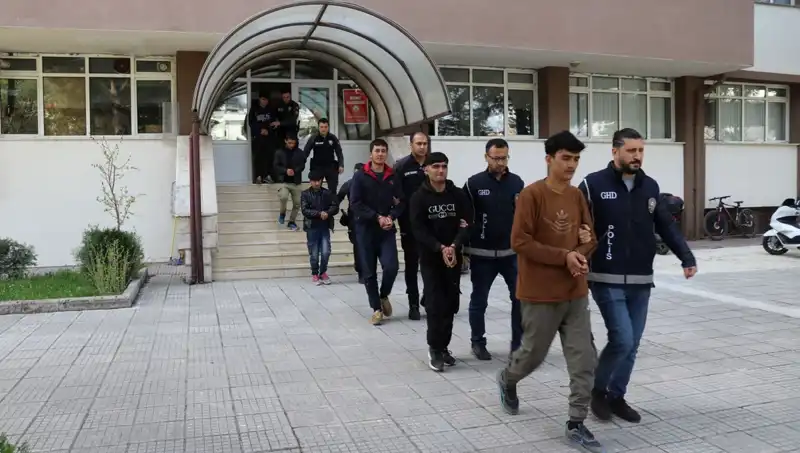 Edirne ve Kırklareli'nde Kaçak Göçmen Operasyonları: Yeni Gelişmeler ve Sonuçlar