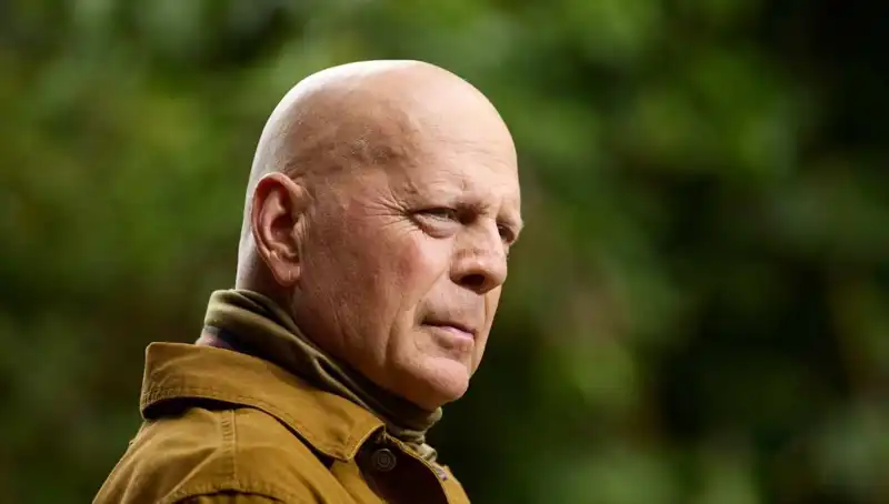 Bruce Willis'in Afazi Hastalığı: Belirtiler, Nedenler ve Tedavi Yöntemleri