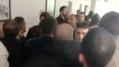 Karamürsel Belediyesi'nde İhale Kavgası: Gerçekler Ortaya Çıkıyor!