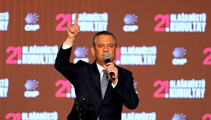 Özgür Özel'in "Cunta" Eleştirisi Yargıya Taşındı: Siyasi Gerilim Artıyor
