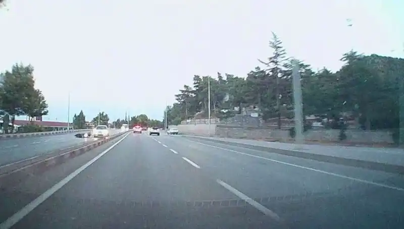 Otomobil ve Motosiklet Çarpıştı: Olayda Bir Kişi Yaralandı