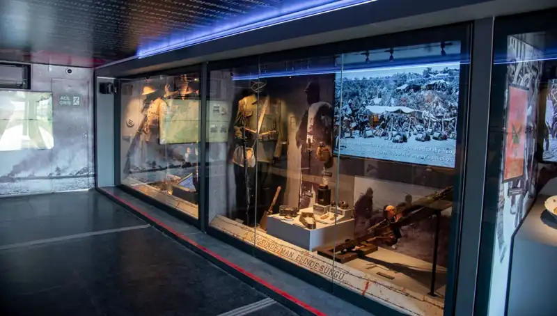 Çanakkale Savaşları Mobil Müzesi Karadağ’da Tarihe Tanıklık Ediyor