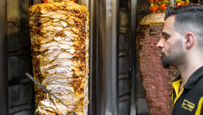 Zehirli Döner Skandalı: Çamaşır Suyuyla Tehdit Altında Olan Sağlığımız!