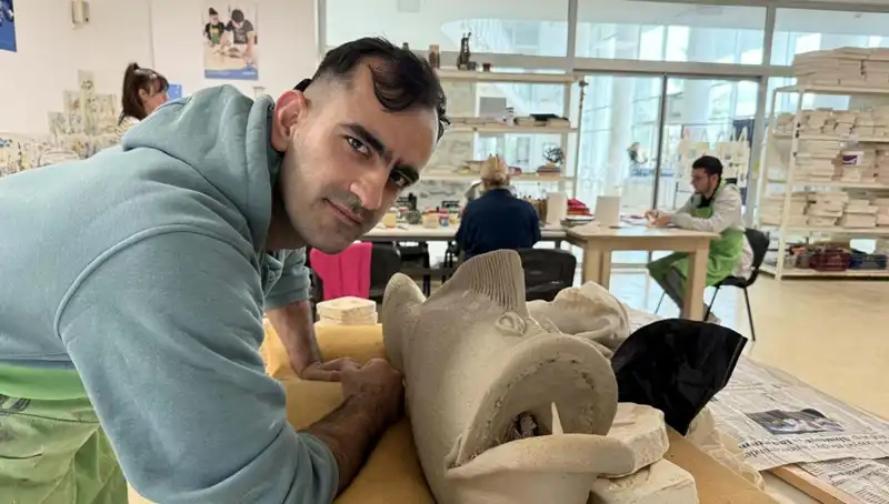 İşitme Engelli Rıfat Can, Engelleri Aşarak Başarıya Ulaşıyor