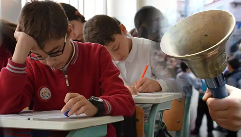 Okullarda Ara Tatil Süresini Uzatıyor: 2024-2025 Eğitim Takvimi Açıklandı