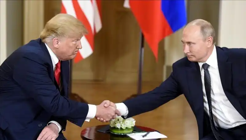 Kremlin, Putin’in Trump ile Yeniden Temas Kurabileceğini Açıkladı