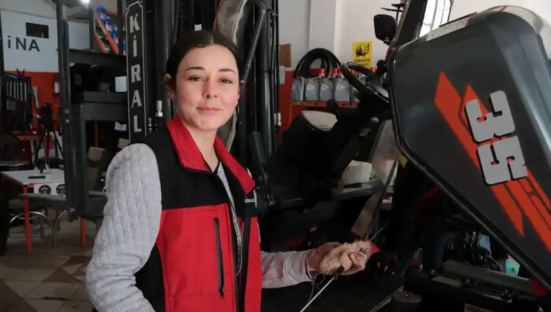 Türkiye'nin İmalat Sektöründe Kadın Gücü: Melike Hanım'ın Forklift Serüveni