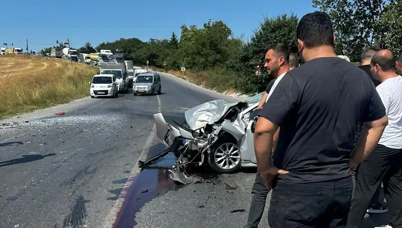 İstanbul’da Kalp Krizi Geçiren Şoför, Düğmesiz Otobüs Kazasına Neden Oldu