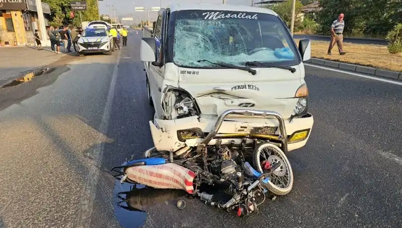Aydın'da Feci Kaza: Motosiklet Sürücüsü Kamyonetle Çarpışarak Hayatını Kaybetti