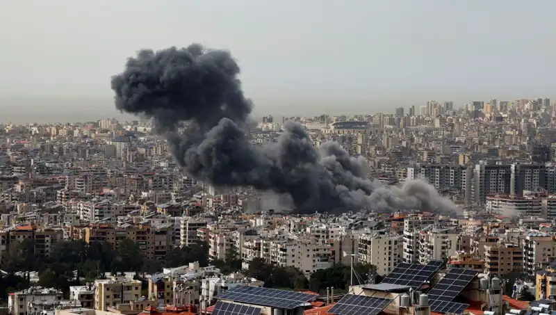 Beyrut'ta İsrail Ordusu Bombardımanı: Hayatları Değiştiren Patlama