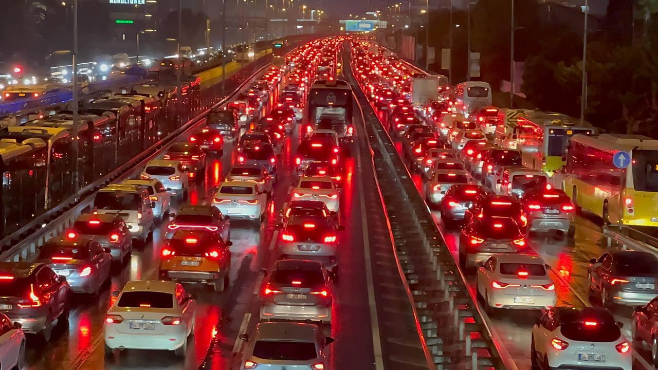 Yıl 2025 İçin Yeni Trafik Cezaları Belli Oldu