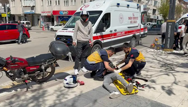 Aksaray'da Motosiklet Kazası: İki Yaralı, Sebep ve Sonuçlar