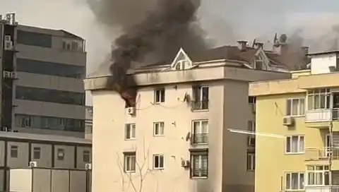 Mecidiyeköy'de Dört Katlı Binada Yangın: Paniğe Neden Olan Olay