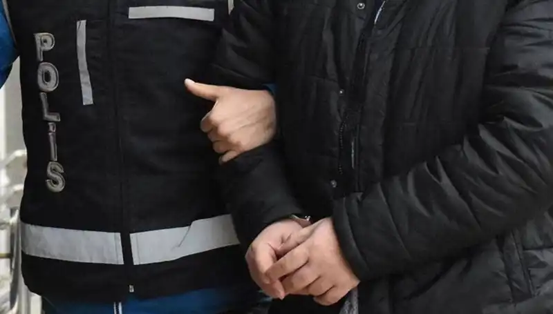 Emniyet ve TSK'da FETÖ Operasyonu: Gözaltı Sayısı 200'ü Geçti