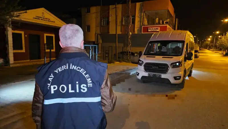 Kebapçıda Dehşet Anları: Arkadaşını Bıçakla Yaralayan Genç Tutuklandı