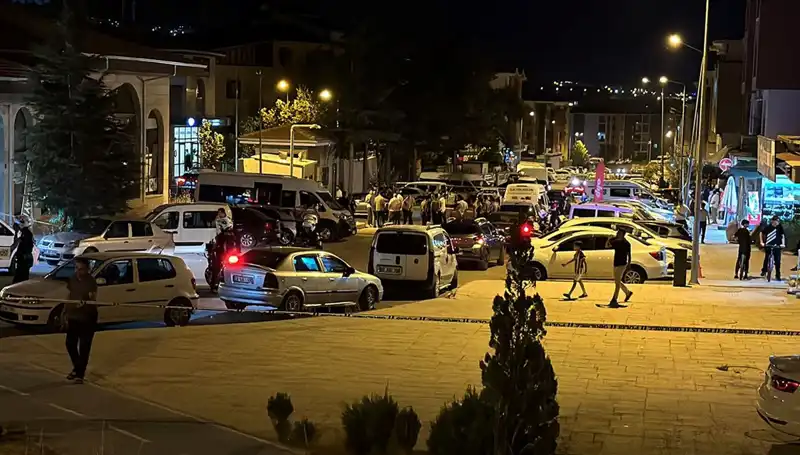 İki Aile Arasında Sıradışı Kavga: 1 Ağır Yaralı, 3 Yaralı Daha