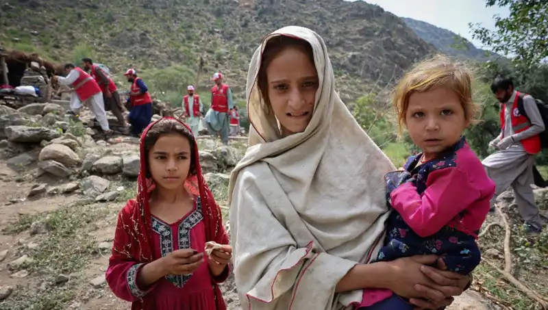 Afganistan'ı Sarsan Deprem: Uykuda Yakalanan 2 Binden Fazla Can