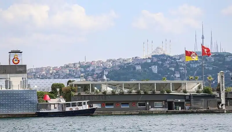 15 Yıl Süren Dava Sonuçlandı: 2. Abdülhamid'in Mirasçıları Galatasaray Adası’nı Talep Ediyor