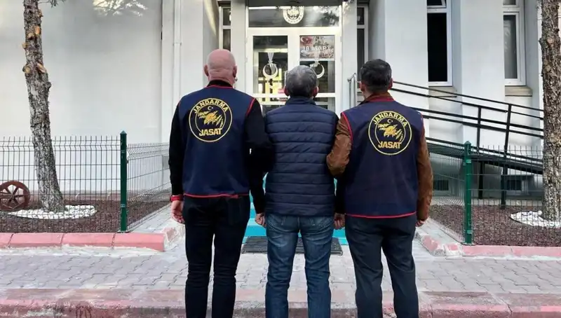 MİT TIR'larının Durdurulduğu Günde Emniyet Müdürü Olan Firari FETÖ'cü Yakalandı