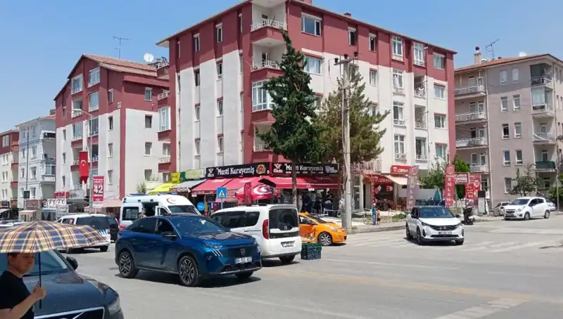 Taksi ile Otomobil Çarpıştı: Kaza Anı ve Sonrası