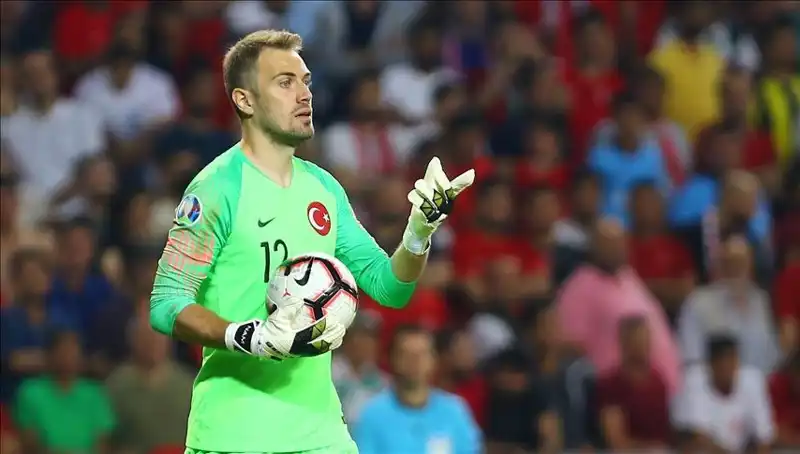 Mert Günok Futbol Kariyerini Sonlandıracağı Yaşı Duyurdu!