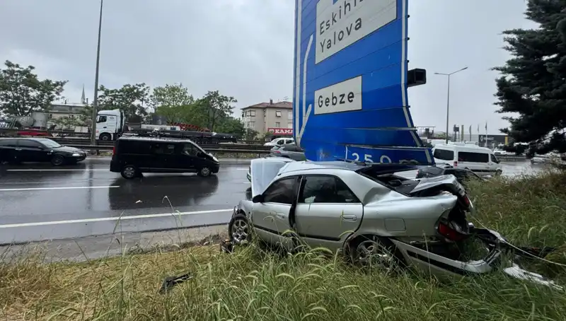 Trafik Levzasına Çarpan Araçta Tek Yaralı: Olayın Detayları