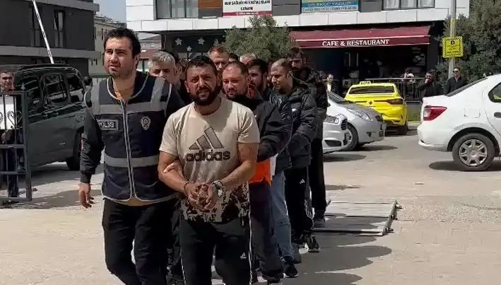 Edirne'de Eş Zamanlı Operasyon: Firari Suçlular Tek Tek Yakalandı