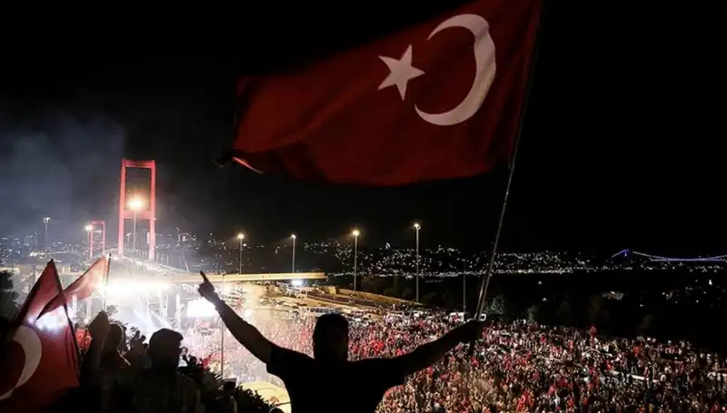 15 Temmuz'un Anısına: "En Uzun Gece" Külliye'de Sahnelenecek