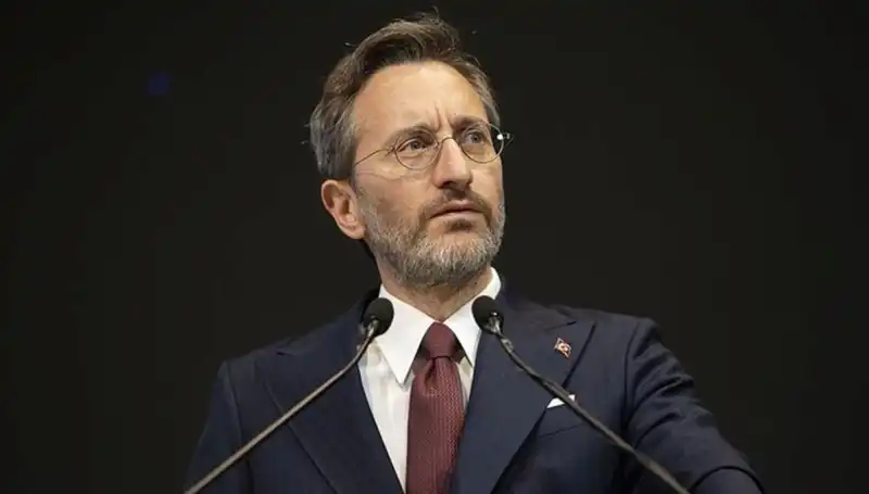 Fahrettin Altun'dan Özgür Özel'e Sert Yanıt: Gerçekler Ortada!