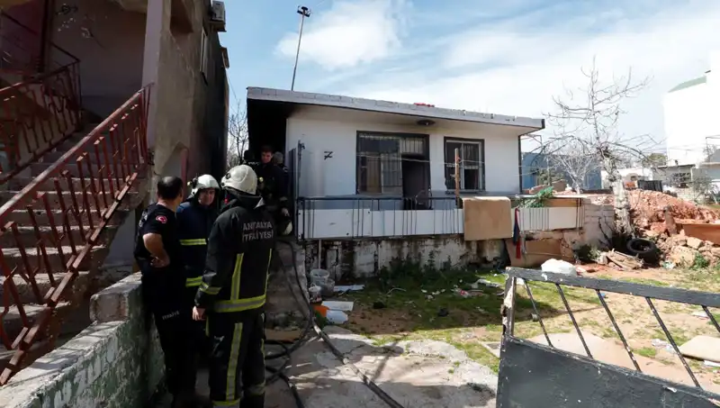 Antalya'da Gecekondu Yangını: Onlarca Aileyi Yıkan Facia