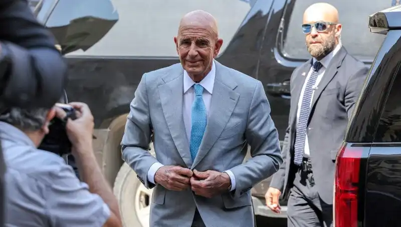 Suriye'de Barış için ABD Elçisi Barrack'tan Kritik Sükunet Çağrısı