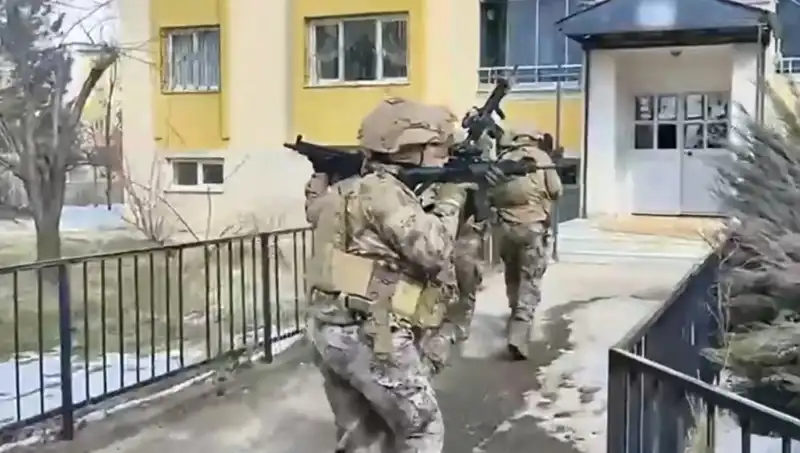 Bingöl’de DAEŞ’e Yönelik Başarılı Operasyon: 3 Şüpheli Tutuklandı