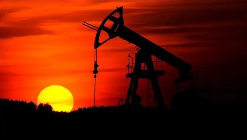ABD'nin Sondaj Kuleleri: Sayı Değişmedi, Enerji Pazarında Sarsıntı Var