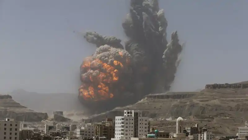 ABD'nin Yemen'deki Fabrikaya Hava Saldırısı: Yaralar Derin