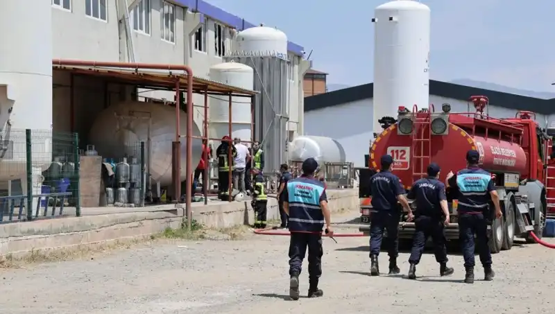 Elazığ'da Gaz Dolum Tesisinde Korkutan Patlama: Can ve Mal Kaybı Olur Mu?