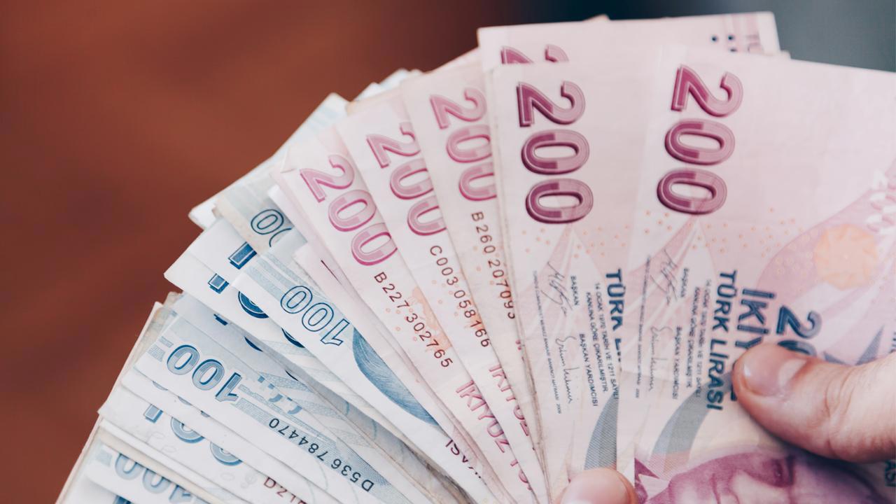 Memur ve Emeklilerin Zammı Açıklanıyor