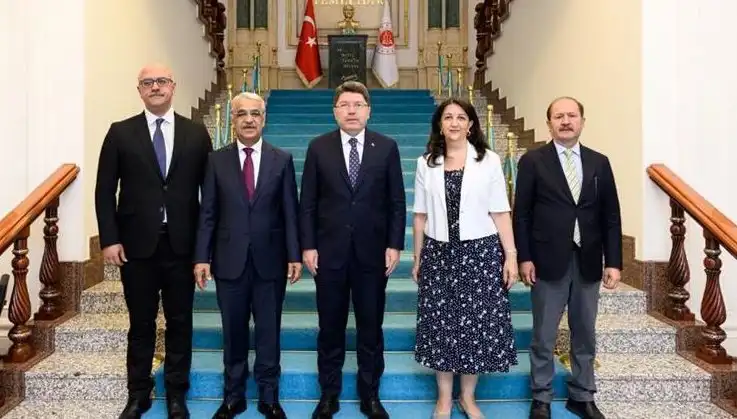 DEM Parti İmralı Heyeti Adalet Bakanı Tunç ile Kritik Görüşme Yaptı
