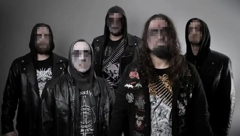 Rock Grubu Üyeleri Dini Değerlere Hakaretten Tutuklandı
