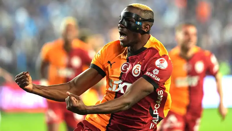 Osimhen İçin Kazan-Kazan Teklifi: Futbol Dünyasının Gözdesi Kim Olacak?